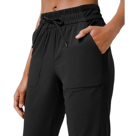 Lululemon Beyond the Studio Jogger SIZE 2 Black Swift Woven Light Stretch Pants - Picture 7 of 16
